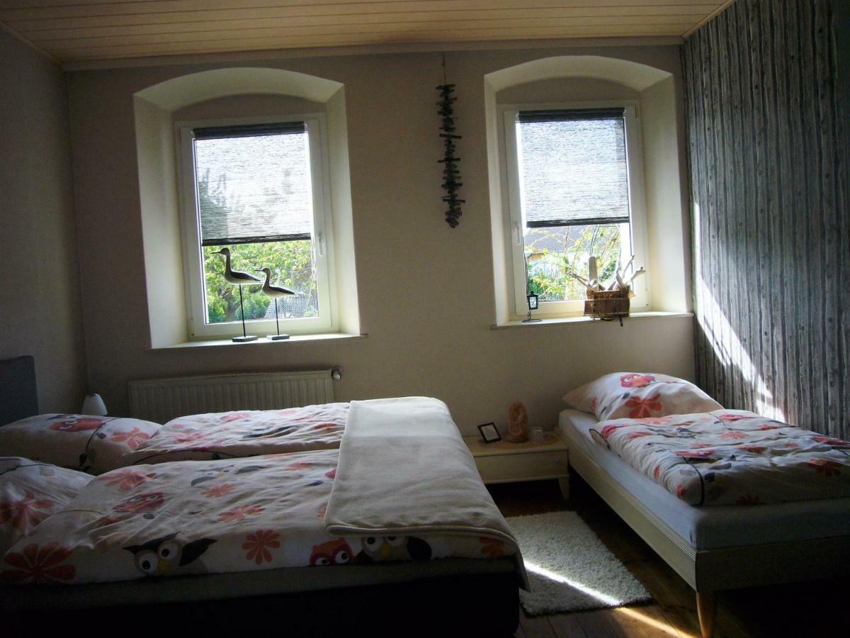 Ferienwohnung Im Alten Schulhaus - Keine Monteure Plech Экстерьер фото